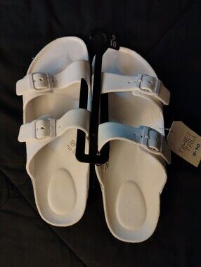 NWT Time and Tru Womans White Double-Buckle Slide Sandals 9 10